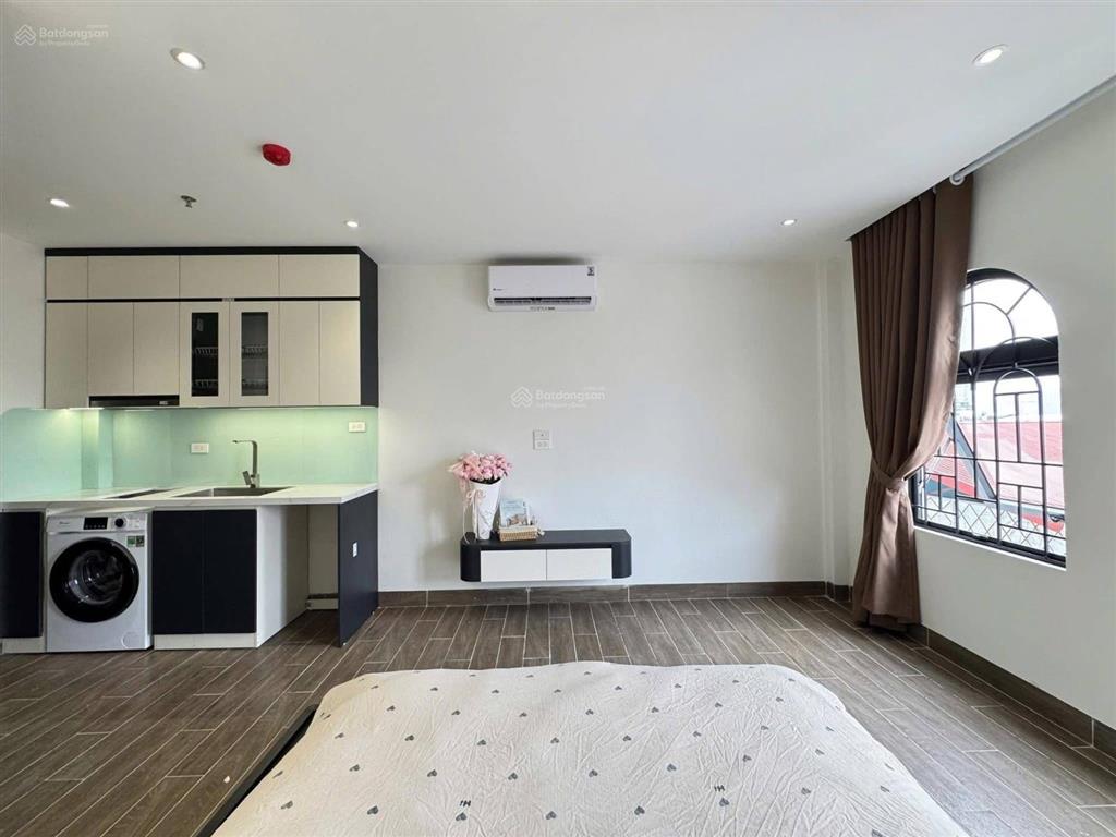 Phòng 40m2, ban công, máy giặt riêng ngay phan xích long, phú nhuận gần q1, q3, q10