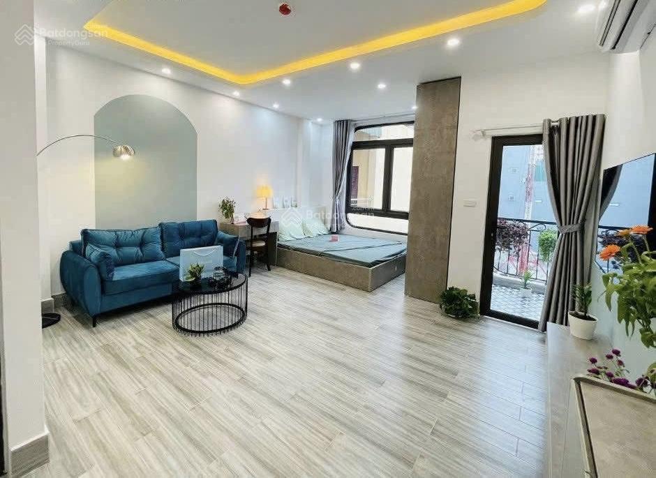 Phòng cho thuê 40m2, ban công, cửa sổ, full nội thất ngay phan xích long, phú nhuận, gần q1, q3