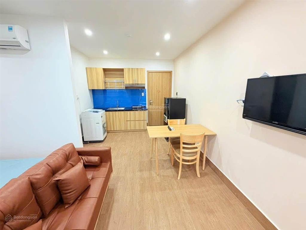 Phòng 40m2, ban công, cửa sổ trời full nt ngay phan đăng lưu, bình thạnh gần q1, q2, q3, phú nhuận