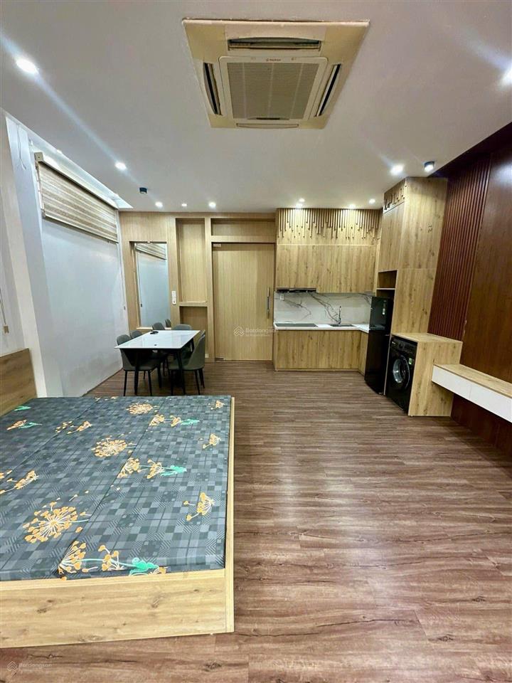 Phòng 35m2, cửa sổ lớn, máy giặt riêng, nguyễn gia trí, bình thạnh, gần q1, q2