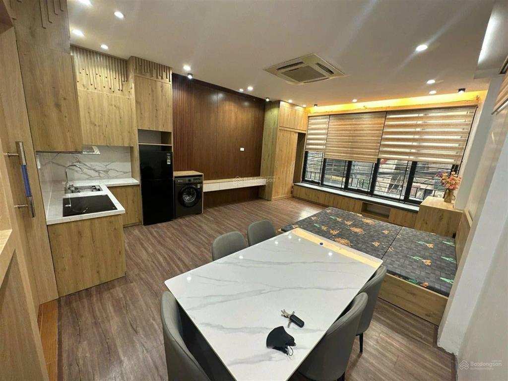 Phòng 35m2, cửa sổ lớn, máy giặt riêng, nguyễn gia trí, bình thạnh, gần q1, q2