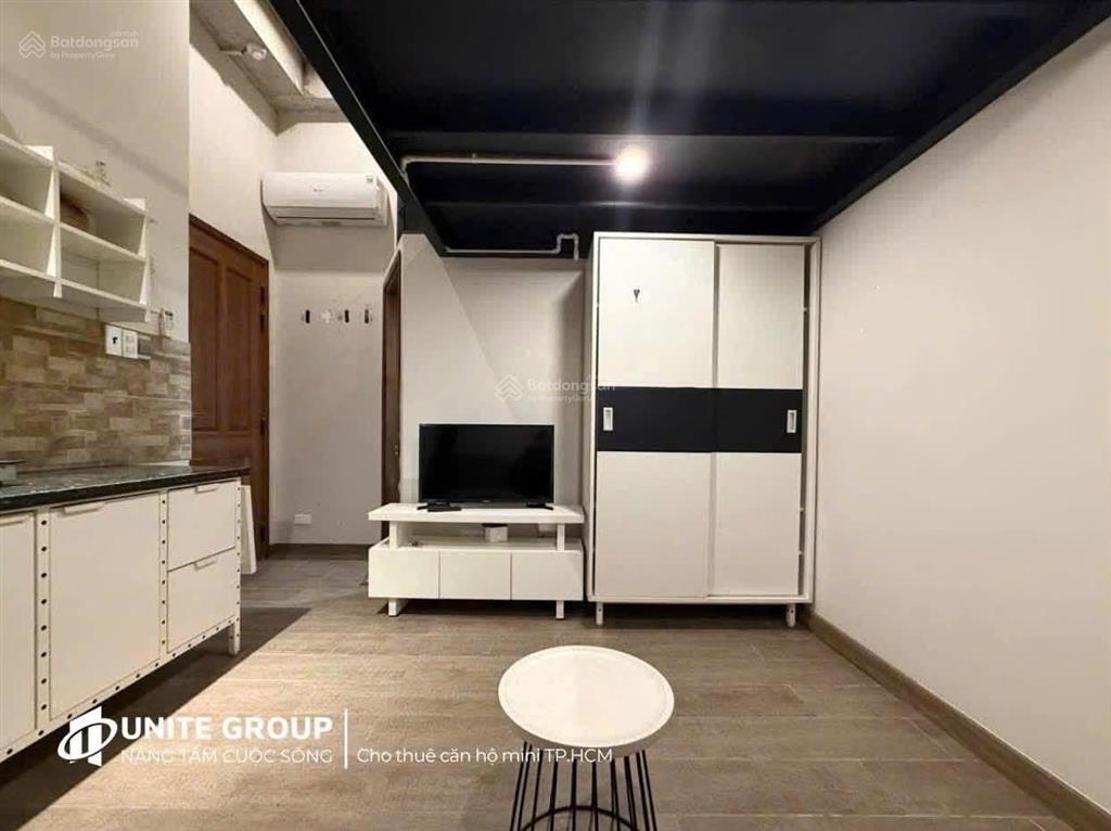 Phòng có gác 25m2, cửa sổ trời thoáng ngay nguyễn gia trí, bình thạnh gần trường hutech, ftu, uth