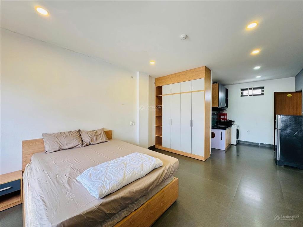 Cho thuê phòng 37m2, ban công, cửa sổ trời thoáng ngay nơ trang long, gần chợ bà chiểu, q1, q3