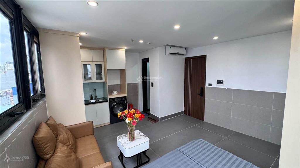Phòng 30m2, cửa sổ trời lớn, full nội thất ngay nguyễn công hoan, phan xích long, gần q1, q3