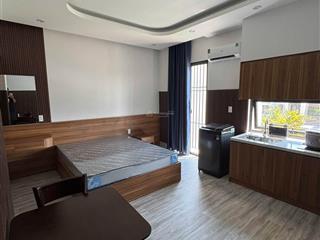 Cho thuê phòng ban công 35m2, cửa sổ lớn ngay phan đăng lưu, phú nhuận gần q1, q3