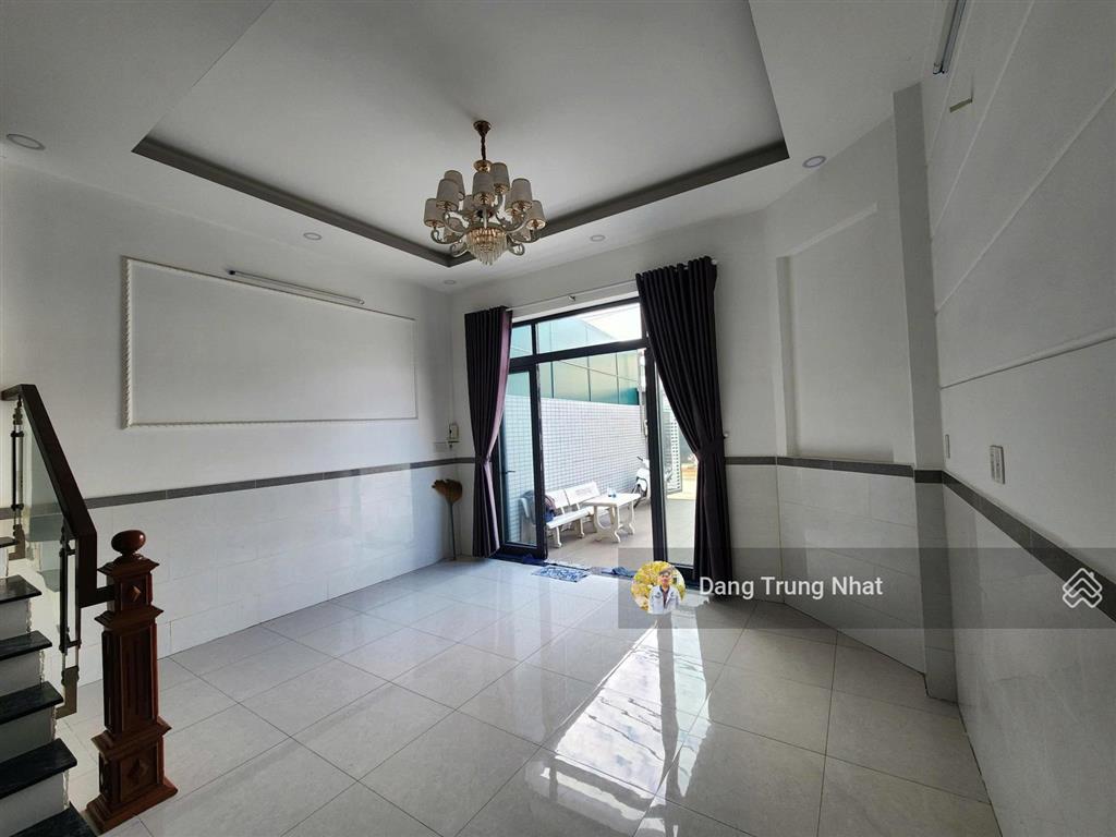 Bán nhà 3 tầng 132m² ngang 4.5m, góc 2 mặt tiền đường 11, p. trường thọ, tp. thủ đức, giá 13,5 tỷ