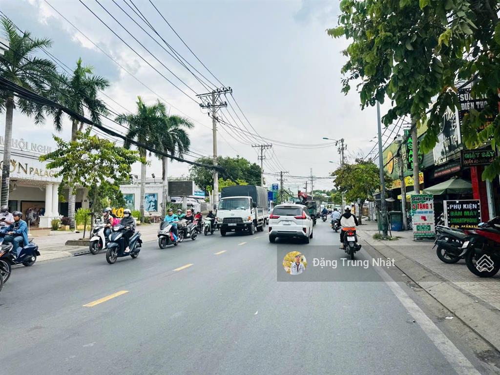 Bán căn hộ dịch vụ 44 phòng, đường kha vạn cân, phường linh chiểu, thu nhập 130tr/tháng, giá 25 tỷ