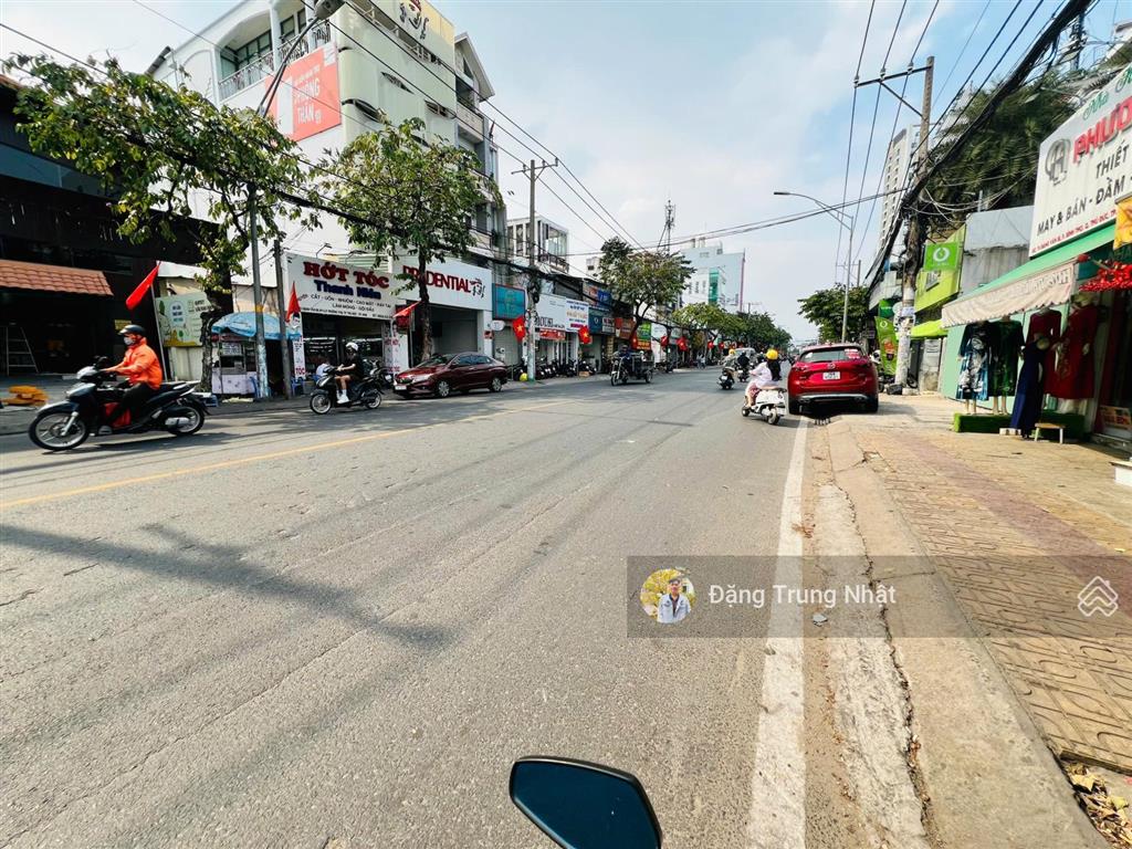 Chính chủ bán nhà 2 tầng mặt tiền đặng văn bị, thủ đức, 275m2 ngang 8m, giá 42 tỷ, hdt 65tr/tháng