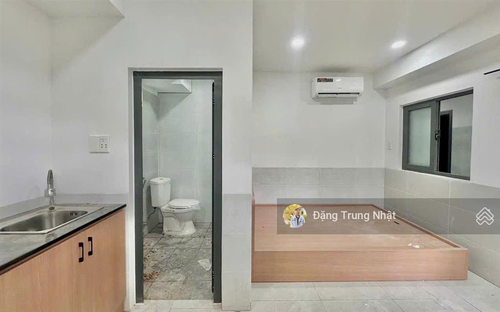 Bán chdv 5 tầng ngay vincom thủ đức, gần đh spkt, thu nhập 60tr/tháng, 193m2 ngang 7.4m, giá 26 tỷ