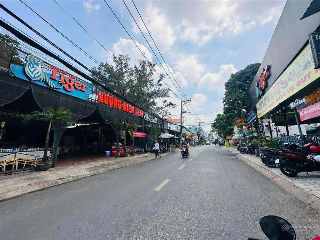Bán nhà trọ 14 phòng, thu nhập 20tr/tháng, đường hoàng diệu 2, thủ đức, 200m² ngang 9m, giá 15 tỷ