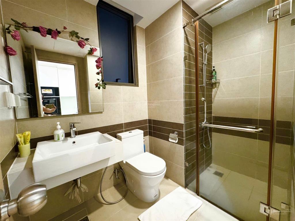 Bán căn góc river gate, giá 3,5 tỷ, diện tích 31,8m2, hàng hiếm tại view đẹp  pháo hoa.