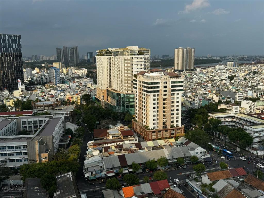 Bán căn góc river gate, giá 3,5 tỷ, diện tích 31,8m2, hàng hiếm tại view đẹp  pháo hoa.