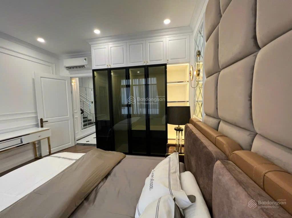 Nhà phố verosa park dt 6x17m full nội thất giá 40tr/ tháng  hương