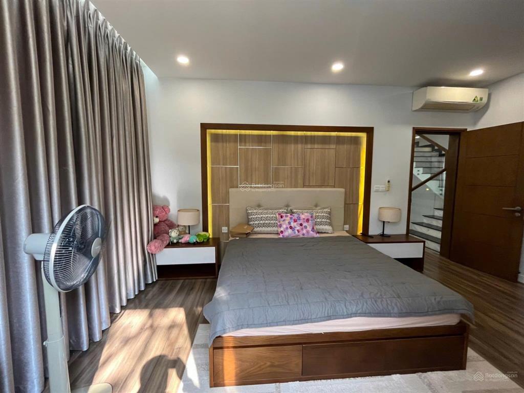 Biệt thự song lập the venica full nội thất giá 70tr  hương