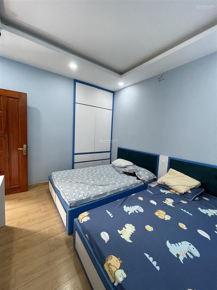Chính chủ bán căn trục chính hướng đông nam giá 10 tỷ  hương
