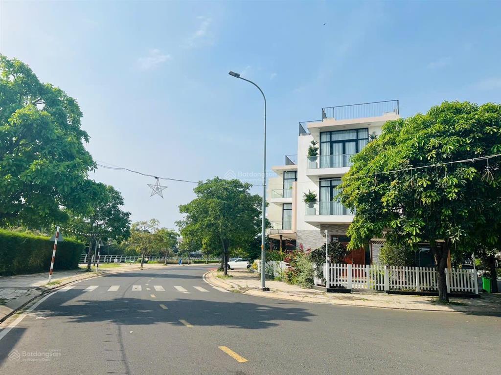 Chính chủ gửi bán nhà kdc rio vista dt 7x23.5m view sông view hồ bơi  19.8 tỷ  hương
