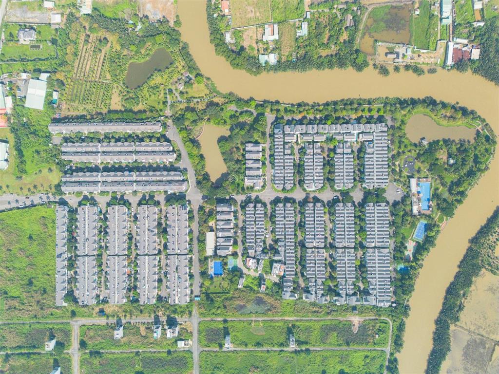Chính chủ cần bán lô dt 95m2 giá 10.9 tỷ park riverside  hương