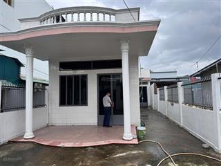 Chính chủ bán nhà 1/ lê thị hà dt 262m2 giá 12.5 tỷ  hương
