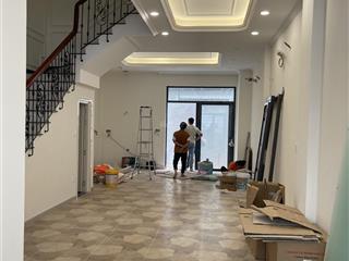 Nhà phố the classia nhà cơ bản hoặc nội thất cao cấp cho thuê 40tr/ tháng  hương