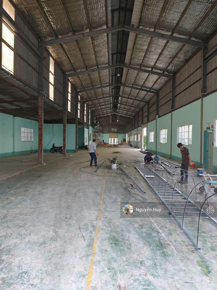 Cho thuê kho, nhà xưởng 1000m2 tại tỉnh lộ 825, đức hòa, long an, 70 triệu/tháng  0909 913 ***