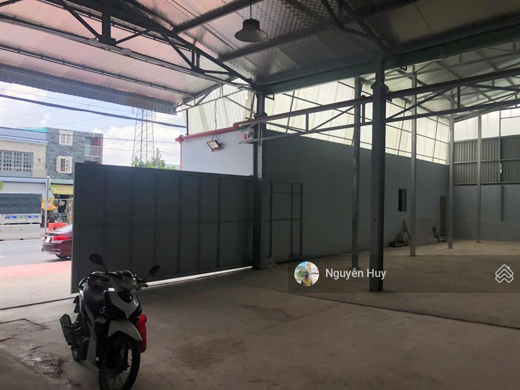 Cho thuê kho, nhà xưởng dt xưởng 1600m2, có văn phòng 200m2 tại đường nguyễn cửu phú, xã tân kiên