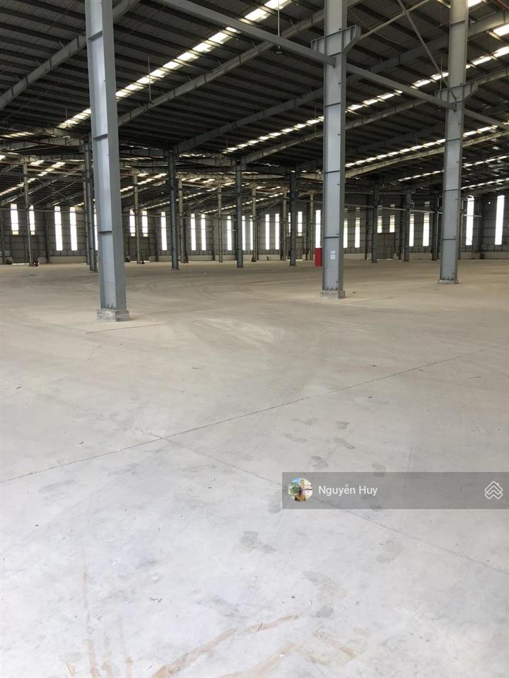 Cho thuê kho, nhà xưởng xã long cang, cần đước, long an dt 2000m2 đường xe cont.  0909 913 ***