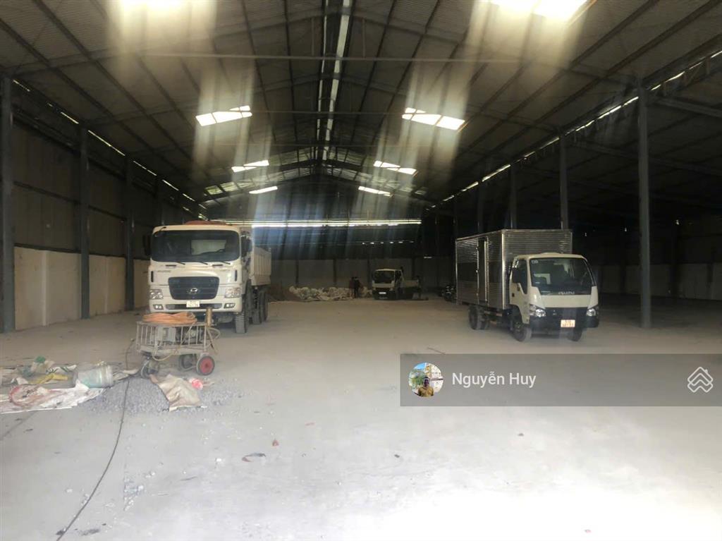 Cho thuê kho xưởng trần đại nghĩa, gần bình tân, khuôn viên 2500m2 xưởng 1700m2, văn phòng 300m2