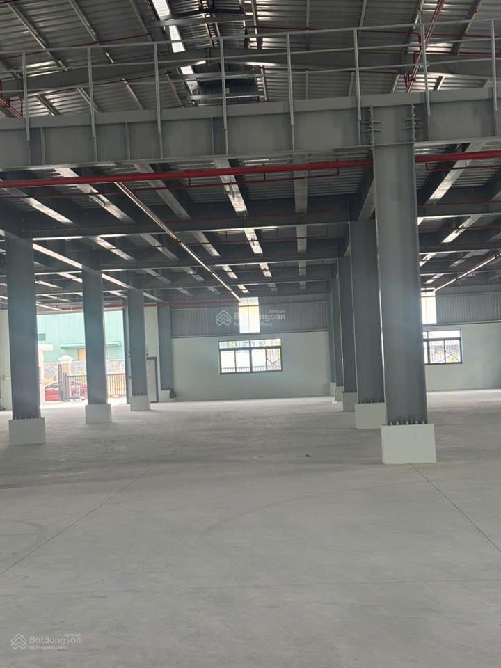 Cho thuê xưởng diện tích lớn 6.380m2  đức hòa, kho đầy đủ pccc  điện 1000kva  container 24/7