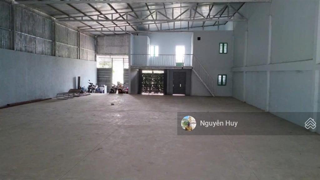 Bán kho, nhà xưởng tại mặt tiền trần đại nghĩa, giá 14 tỷ, dt 500m2  0909 913 ***