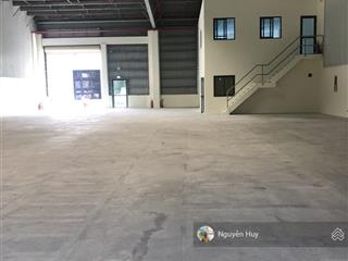 Cho thuê kho, nhà xưởng dt 650m2 giá chỉ 140 nghìn / m2 kcn lê minh xuân, bình chánh  0909 913 ***