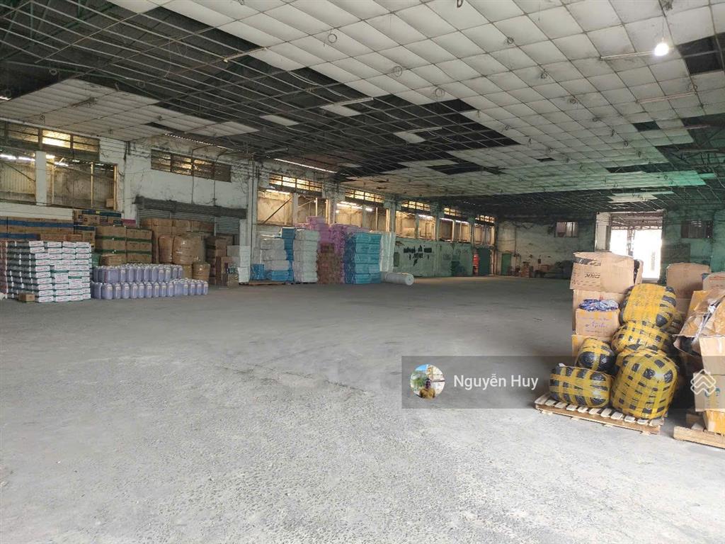 Cho thuê kho, nhà xưởng khuôn viên 4000m2 xưởng 1600m2 mặt tiền an dương vương,  0909 913 ***
