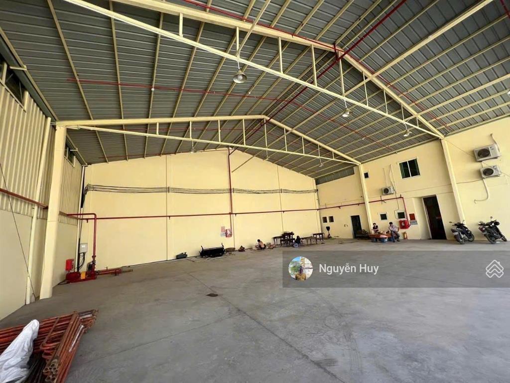 Cho thuê kho xưởng mặt tiền trần đại nghĩa, bình tân khuôn viên 3.600m2, nhà xưởng 1.700m2