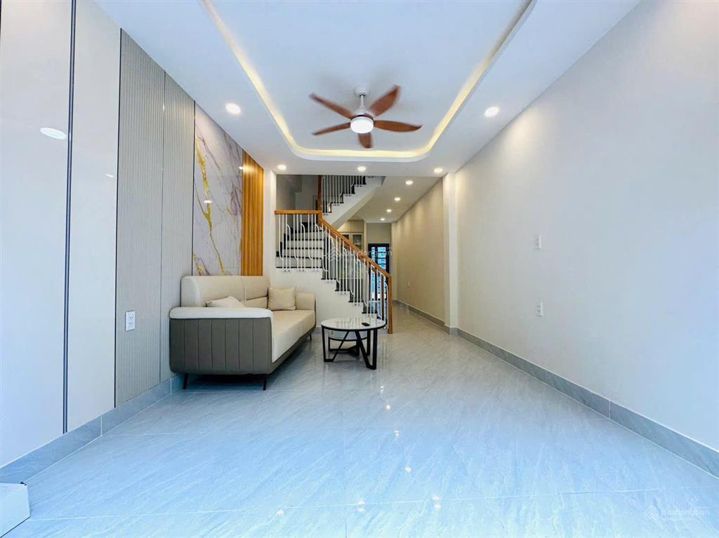 Bán nhà hẻm 5m phan văn trị p5 gò vấp, nhà 3 lầu 4pn 3wc giá 6 tỷ 980 triệu tl nhẹ