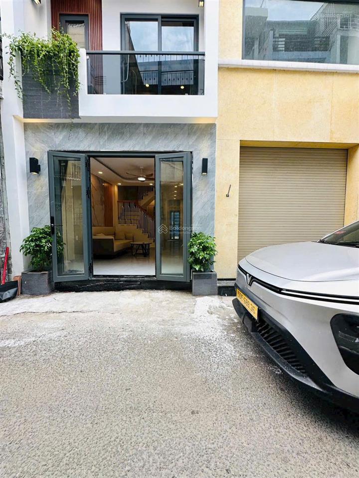 Bán nhà hẻm 5m phan văn trị p5 gò vấp, nhà 3 lầu 4pn 3wc giá 6 tỷ 980 triệu tl nhẹ