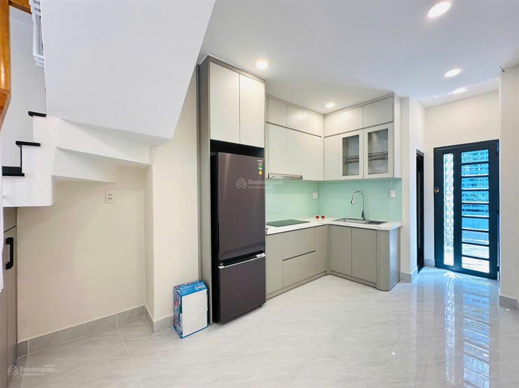 Bán nhà hẻm 5m phan văn trị p5 gò vấp, nhà 3 lầu 4pn 3wc giá 6 tỷ 980 triệu tl nhẹ