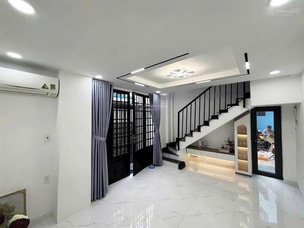 Bán nhà gần chợ bình tây đường phạm đình hổ, phường 6, quận 6, tổng 57m2