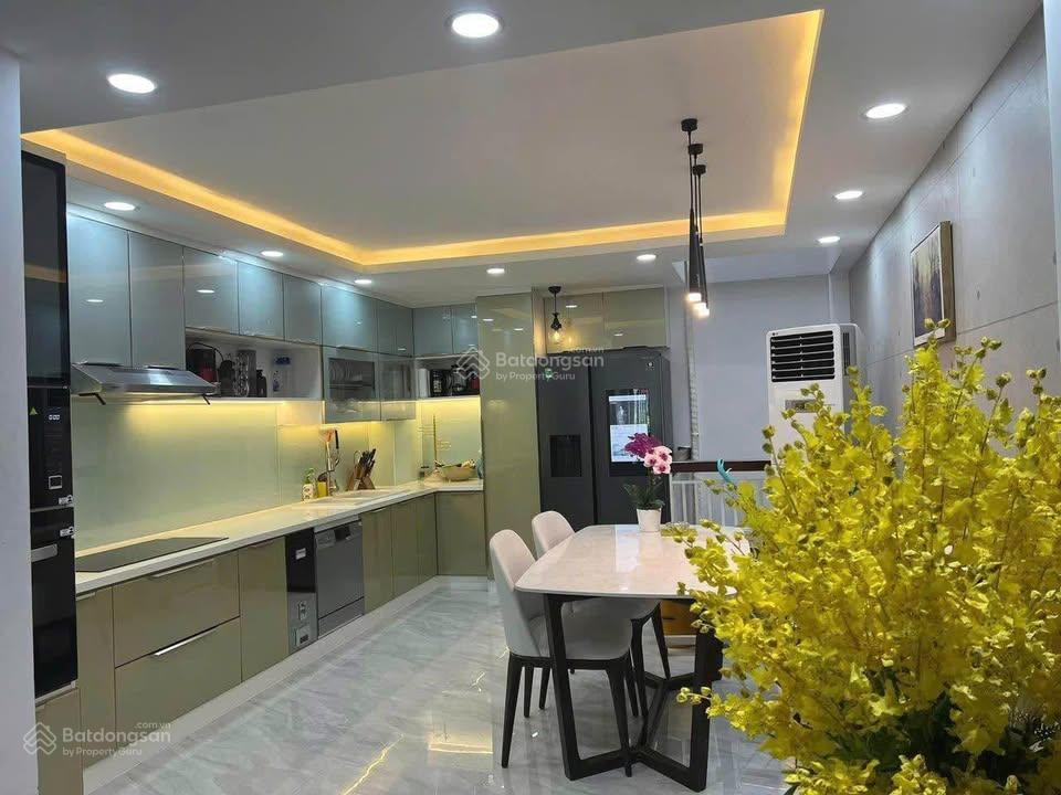 Xoay vốn bán nhà  đường phan văn hân, p19, bình thạnh, dt 75m2, sổ sẵn