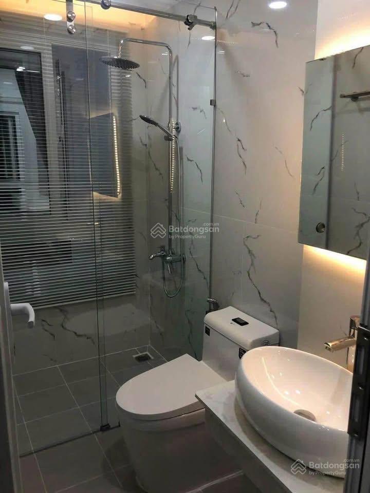 Xoay vốn bán nhà  đường phan văn hân, p19, bình thạnh, dt 75m2, sổ sẵn