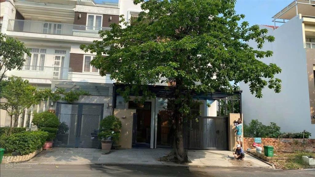 Cho thuê biệt thự nam đô phú mỹ hưng 137,6m2 4pn lớn nội thất cơ bản 67 triệu/tháng