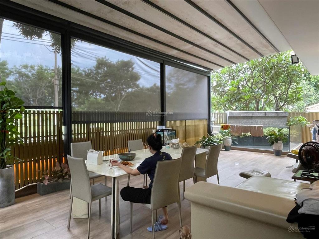 Bán biệt thự phú mỹ hưng, căn đơn lập phú gia góc 3 mặt tiền đang cho thuê 200 triệu/tháng