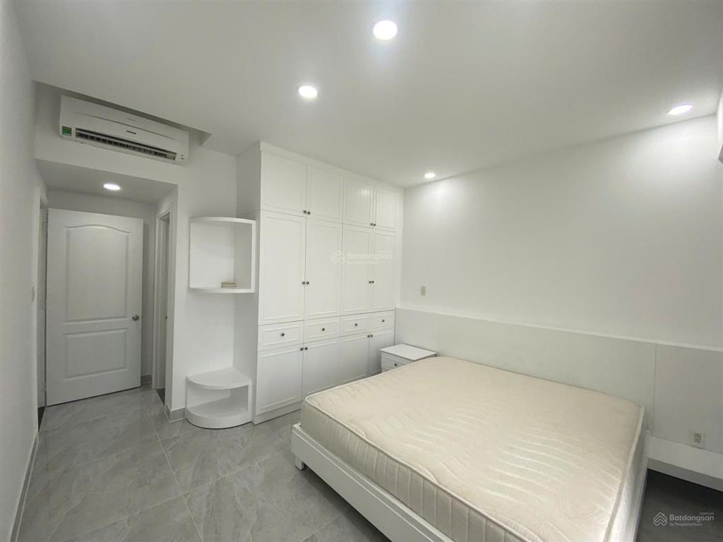 Cho thuê căn hộ riverpark residence lầu 11 137m² 3pn view trực diện sông 35 triệu/tháng
