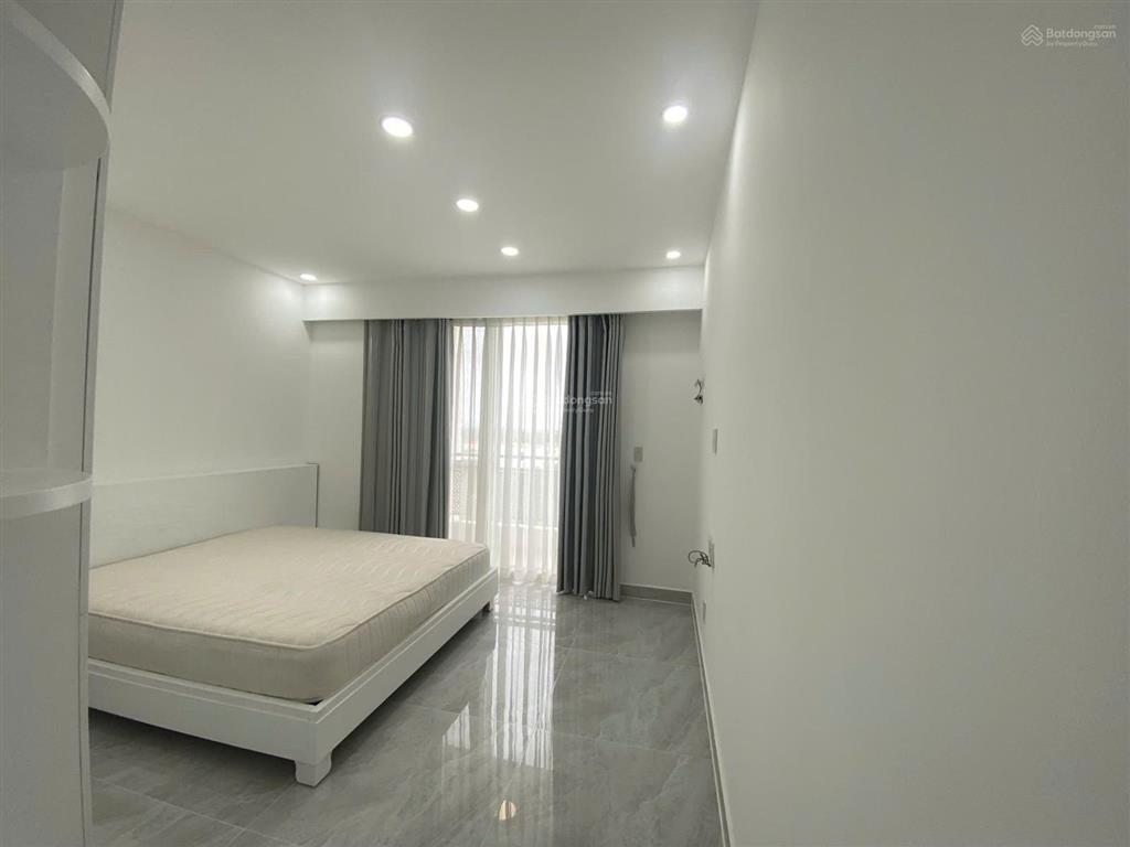 Cho thuê căn hộ riverpark residence lầu 11 137m² 3pn view trực diện sông 35 triệu/tháng