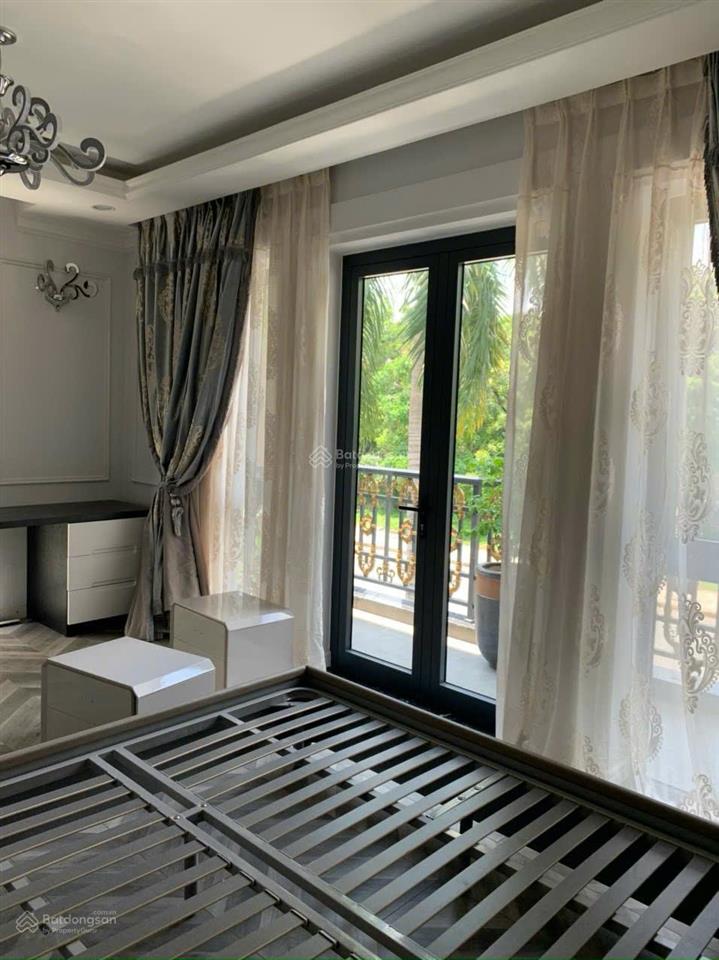 Cho thuê biệt thự đơn lập nam thông 1  270m2  có hồ bơi riêng & thang máy hiện đại
