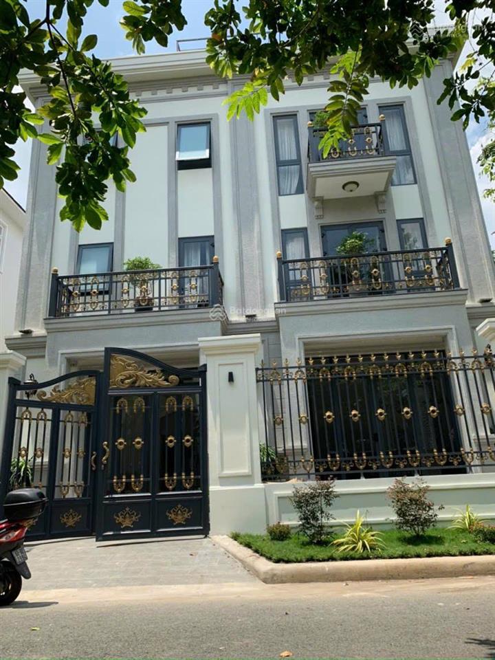 Cho thuê biệt thự đơn lập nam thông 1  270m2  có hồ bơi riêng & thang máy hiện đại