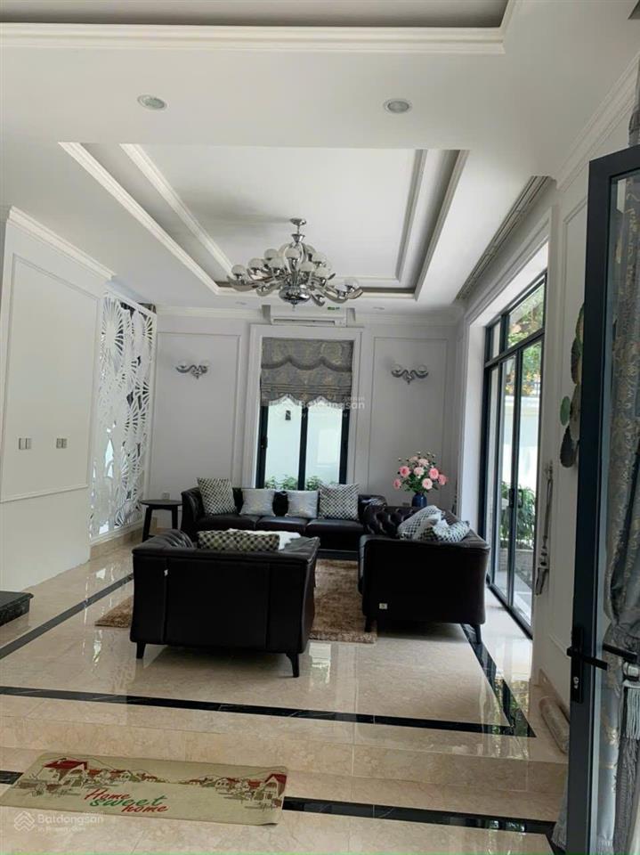 Cho thuê biệt thự đơn lập nam thông 1  270m2  có hồ bơi riêng & thang máy hiện đại