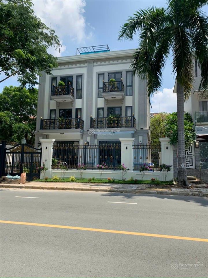Cho thuê biệt thự đơn lập nam thông 1  270m2  có hồ bơi riêng & thang máy hiện đại
