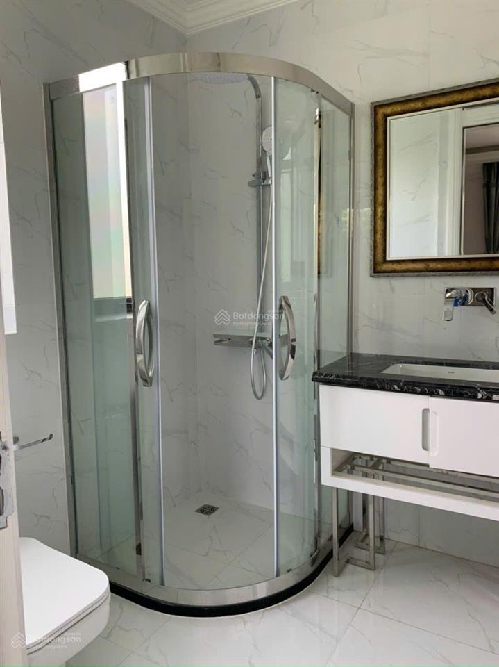 Cho thuê biệt thự đơn lập nam thông 1  270m2  có hồ bơi riêng & thang máy hiện đại