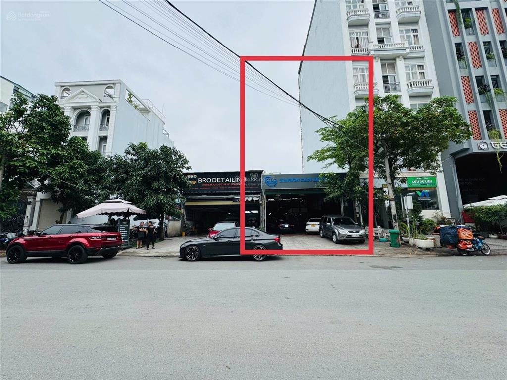 Bán đất mặt tiền đường cao thị chính, quận 7 168m² xây hầm + 5 lầu sổ hồng cầm tay 40 tỷ