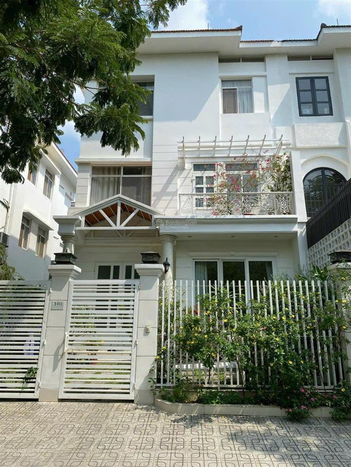 Bán biệt thự phú mỹ hưng, căn song lập mỹ kim 3  9,5x18,75m vị trí đắc địa, quỹ căn hiếm