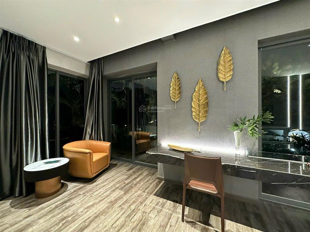 Bán biệt thự phú mỹ hưng, khu hưng thái 1 7x18m 5pn đầy đủ nội thất cao cấp